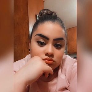 Meet your Posher, Gladys